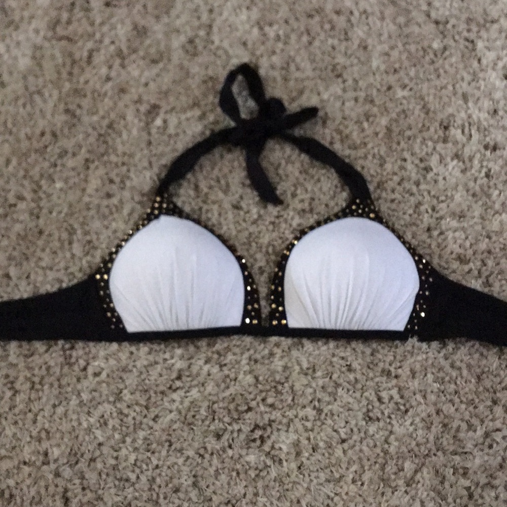 Victoria’s Secret bikini top